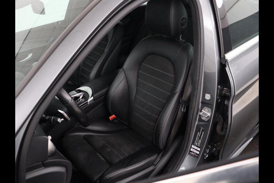 Mercedes-Benz C-Klasse 300 AMG Line Avantgarde | Leder/alcantara | Adaptive cruise | 258 pk | Camera | Park assist | Navigatie | Stoelverwarming | Virtual cockpit | Carplay | Full LED |