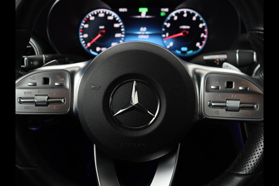 Mercedes-Benz C-Klasse 300 AMG Line Avantgarde | Leder/alcantara | Adaptive cruise | 258 pk | Camera | Park assist | Navigatie | Stoelverwarming | Virtual cockpit | Carplay | Full LED |