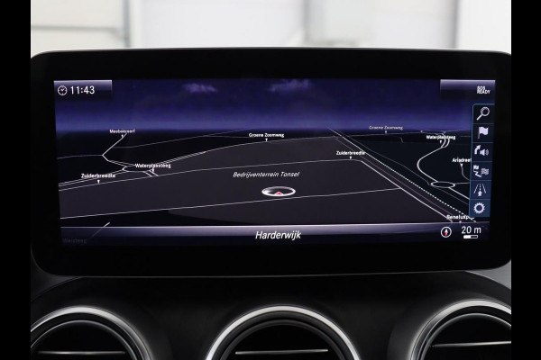 Mercedes-Benz C-Klasse 300 AMG Line Avantgarde | Leder/alcantara | Adaptive cruise | 258 pk | Camera | Park assist | Navigatie | Stoelverwarming | Virtual cockpit | Carplay | Full LED |