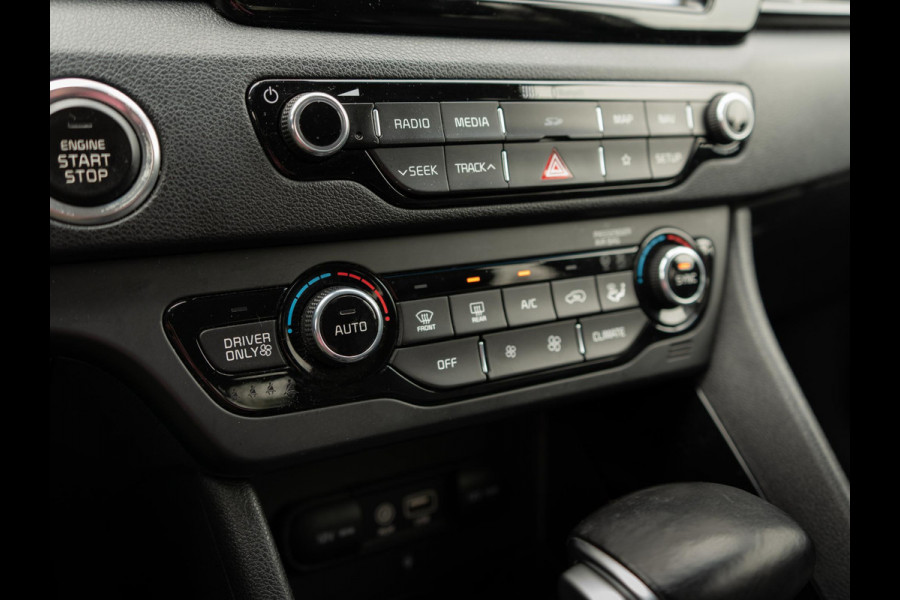 Kia Niro 1.6 GDi Hybrid ExecutiveLine Stoelventilatie/-verwarming | Stuurverwarming | JBL | PDC voor & achter | Achteruitrijcamera | Geheugenfunctie bestuurdersstoel |