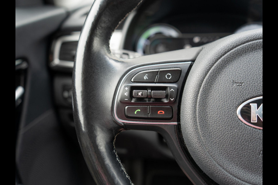 Kia Niro 1.6 GDi Hybrid ExecutiveLine Stoelventilatie/-verwarming | Stuurverwarming | JBL | PDC voor & achter | Achteruitrijcamera | Geheugenfunctie bestuurdersstoel |