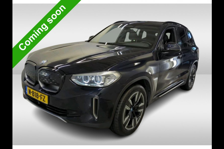 BMW iX3 Executive 80 kWh SOH 98% / Shadow Line / Panoramadak / Leder / Stoelverwarming / Pdc.+Camera / Navigatie / Apk 10-2027
