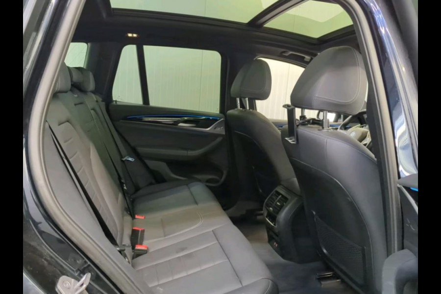 BMW iX3 Executive 80 kWh SOH 99,6% / Panoramadak / Leder / Stoelverwarming / Pdc.+Camera / Navigatie / Apk 10-2027