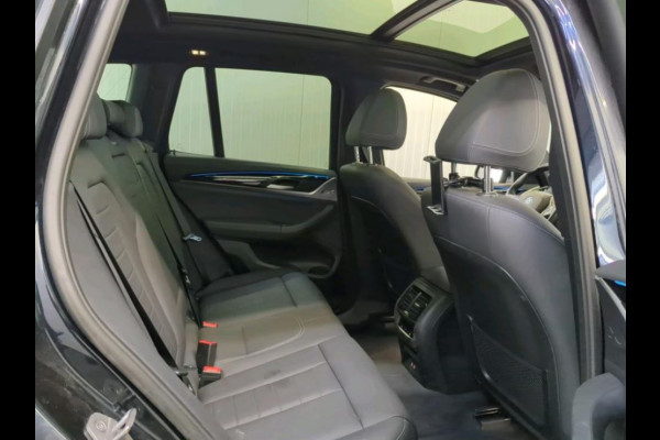 BMW iX3 Executive 80 kWh SOH 99,6% / Panoramadak / Leder / Stoelverwarming / Pdc.+Camera / Navigatie / Apk 10-2027