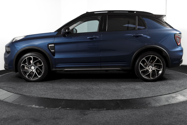 Lynk & Co 01 1.5 PHEV 261PK MY22 Orig. NL | Black Pakket | Afn. Trekhaak | 360 Camera | S/K-panodak | Adapt. Cruise | Memory | Elek. klep | LM 20" |