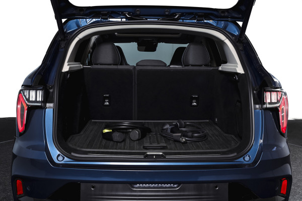 Lynk & Co 01 1.5 PHEV 261PK MY22 Orig. NL | Black Pakket | Afn. Trekhaak | 360 Camera | S/K-panodak | Adapt. Cruise | Memory | Elek. klep | LM 20" |