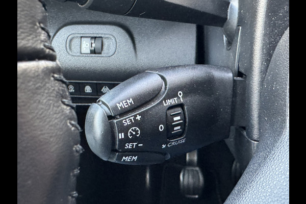 Citroën Berlingo 1.2 PureTech Feel Camera Carplay Climate Control Cruisecontrol All-Season Banden PDC V+A