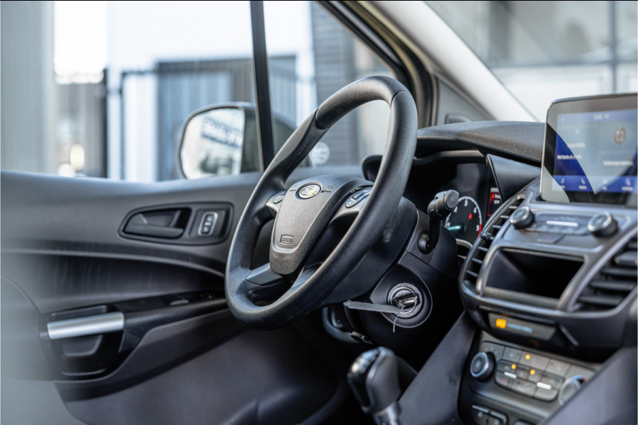 Ford Transit Connect 1.5 EcoBlue L2 | L+R Schuifdeuren | CarPlay | Camera | Stoelverwarming | 3-zitter | DAB | PDC V+A | Dealer onderhouden | Nieuwe APK