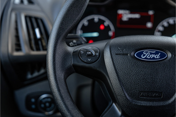 Ford Transit Connect 1.5 EcoBlue L2 | L+R Schuifdeuren | CarPlay | Camera | Stoelverwarming | 3-zitter | DAB | PDC V+A | Dealer onderhouden | Nieuwe APK