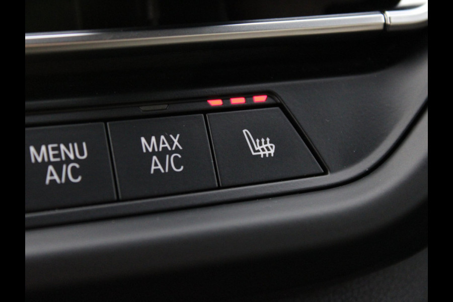 BMW 1-serie 118i CARPLAY I VIRTUAL I SFEERVERL. I CRUISE I LED I ST+STUUR VERWR. I PDC V+A I