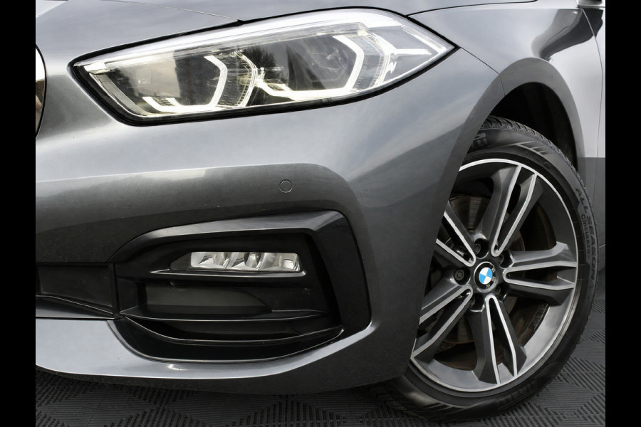 BMW 1-serie 118i CARPLAY I VIRTUAL I SFEERVERL. I CRUISE I LED I ST+STUUR VERWR. I PDC V+A I