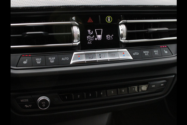 BMW 1-serie 118i CARPLAY I VIRTUAL I SFEERVERL. I CRUISE I LED I ST+STUUR VERWR. I PDC V+A I