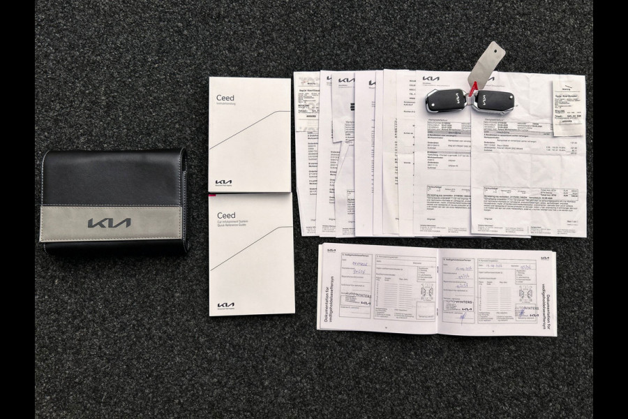 Kia Ceed Sportswagon 1.0 T-GDi DynamicLine | Carplay | Dealeronderhouden | Fabrieksgarantie | Trekhaak | Stoel/Stuur Verwarming |