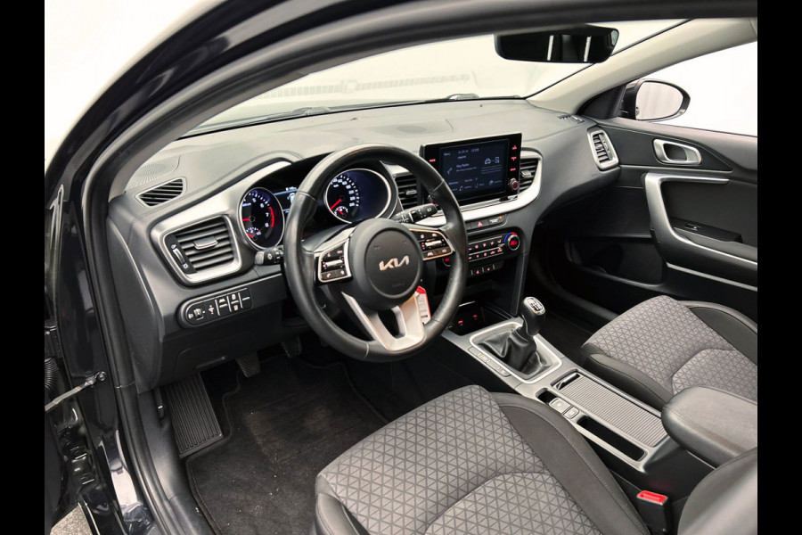 Kia Ceed Sportswagon 1.0 T-GDi DynamicLine | Carplay | Dealeronderhouden | Fabrieksgarantie | Trekhaak | Stoel/Stuur Verwarming |