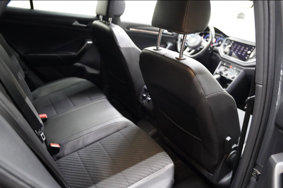 Volkswagen T-Roc 2.0 TSI 4Motion 3x R LINE PANO VIRTUAL ACC