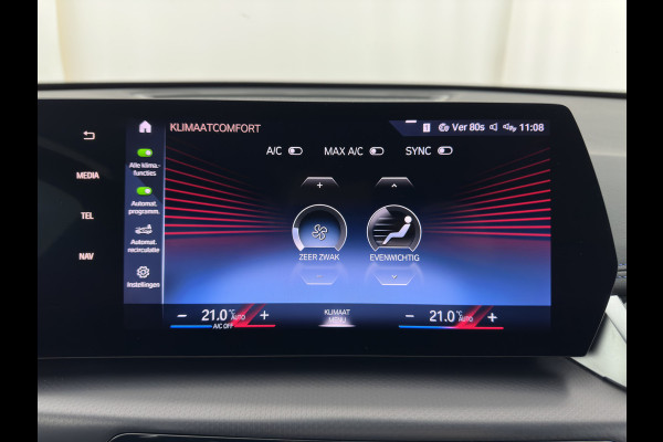 BMW iX1 xDrive30 M-Styling Launch Edition 67 kWh (3-Fase-11kW) {SoH-99%) (INCL.BTW) *LEATHER-MICROFIBRE | FULL-LED | HARMAN/KARDON | WIDESCREEN-DIGI-COCKPIT | CAMERA | PRIVACY-GLASS | SHIFT-PADDLES | SPORT-SEATS | NAVI-FULLMAP | DAB+ | 18''ALU | TOWBAR*