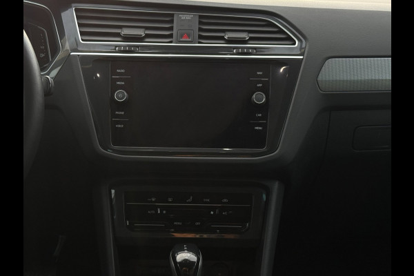 Volkswagen Tiguan 1.4 TSI eHybrid Life Business | Camera | PDC | Carplay | ACC |