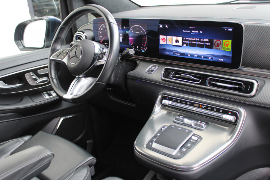 Mercedes-Benz V-Klasse 300d / Exclusive / AMG / DC / 4-Matic / Luchtvering / Elec Stoelen / Burmester / Vol Opties / NIEUWSTAAT.