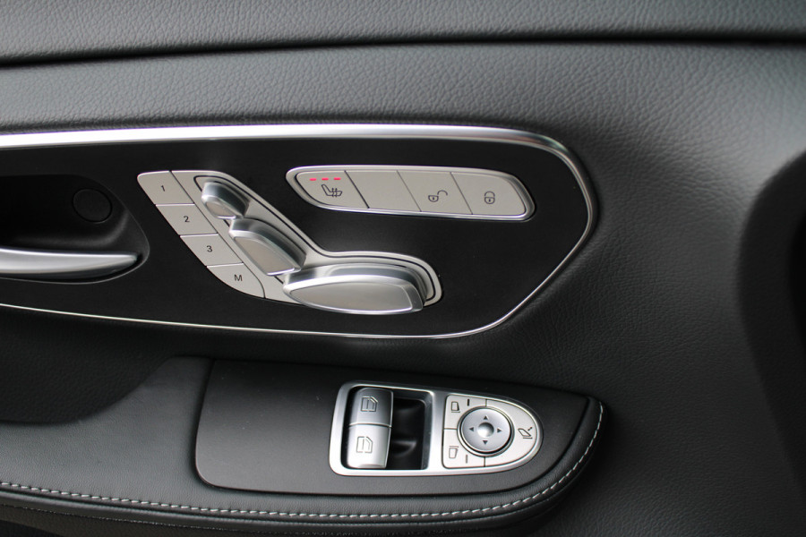 Mercedes-Benz V-Klasse 300d / Exclusive / AMG / DC / 4-Matic / Luchtvering / Elec Stoelen / Burmester / Vol Opties / NIEUWSTAAT.