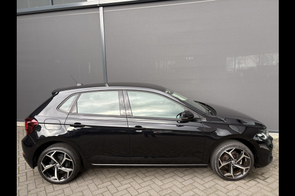 Volkswagen Polo 1.0 TSI Life Airco - Apple carplay - Navigatie - Parkeersensoren voor en achter - Licht metalen velgen 17 inch - Radio - Regensensor - Cruise control - Led verlichting - Bluetooth - Elektrische ramen - Start/stop systeem - Stuur leder - Stuur multifunctioneel - Centrale vergrendeling met afstandsbediening