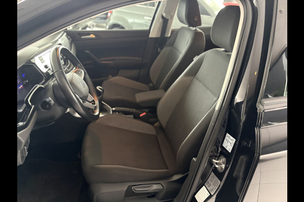Volkswagen Polo 1.0 TSI Life Airco - Apple carplay - Navigatie - Parkeersensoren voor en achter - Licht metalen velgen 17 inch - Radio - Regensensor - Cruise control - Led verlichting - Bluetooth - Elektrische ramen - Start/stop systeem - Stuur leder - Stuur multifunctioneel - Centrale vergrendeling met afstandsbediening