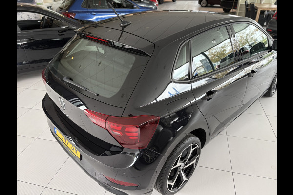 Volkswagen Polo 1.0 TSI Life Airco - Apple carplay - Navigatie - Parkeersensoren voor en achter - Licht metalen velgen 17 inch - Radio - Regensensor - Cruise control - Led verlichting - Bluetooth - Elektrische ramen - Start/stop systeem - Stuur leder - Stuur multifunctioneel - Centrale vergrendeling met afstandsbediening