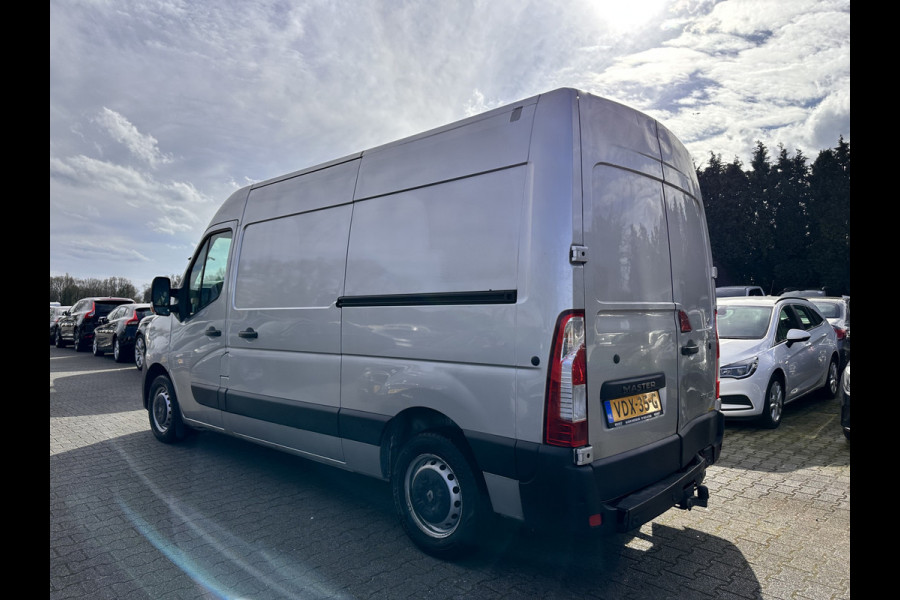 Renault Master T35 2.3 dCi 180 L2H2 Energy ( 3-Pers ) *REFRIGERATED VEHICLE | DOUBLE SLIDING DOORS | CAMERA | AIR CONDITIONING | BLIND SPOT MONITOR | CRUISE CONTROL | PARKING SENSORS | TOW BAR*
