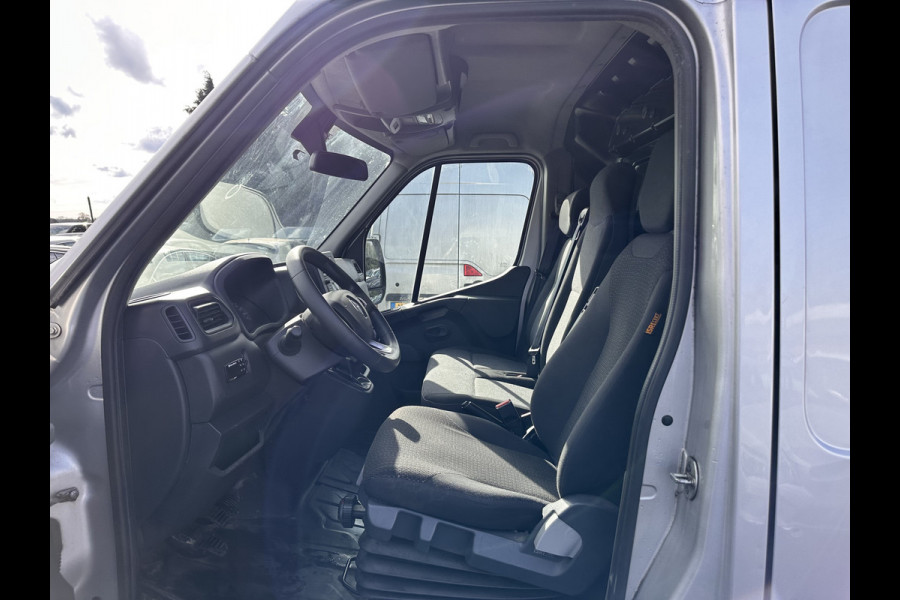 Renault Master T35 2.3 dCi 180 L2H2 Energy ( 3-Pers ) *REFRIGERATED VEHICLE | DOUBLE SLIDING DOORS | CAMERA | AIR CONDITIONING | BLIND SPOT MONITOR | CRUISE CONTROL | PARKING SENSORS | TOW BAR*