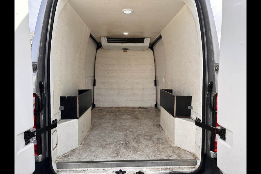Renault Master T35 2.3 dCi 180 L2H2 Energy ( 3-Pers ) *REFRIGERATED VEHICLE | DOUBLE SLIDING DOORS | CAMERA | AIR CONDITIONING | BLIND SPOT MONITOR | CRUISE CONTROL | PARKING SENSORS | TOW BAR*