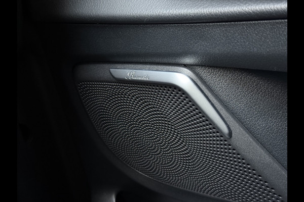 Mercedes-Benz V-Klasse 220d Lang DC Avantgarde Edition AMG | Facelift | Trekhaak afn. | Leder | 360 Cam. | Burmester