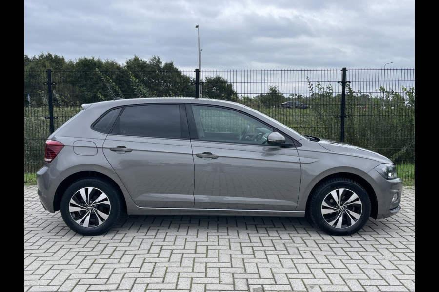 Volkswagen Polo 1.0 TSI Comfortline Business NAVI | CarPlay | Dealer onderhouden