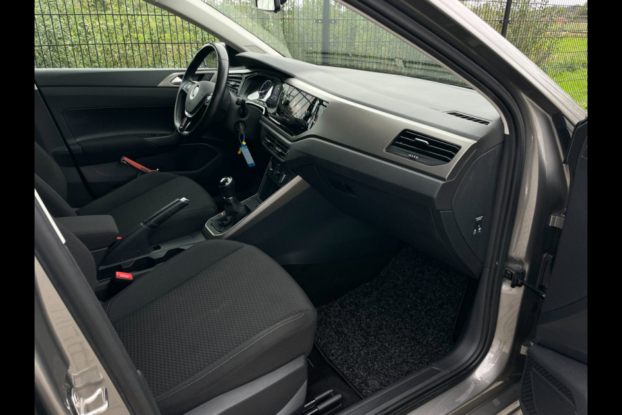 Volkswagen Polo 1.0 TSI Comfortline Business NAVI | CarPlay | Dealer onderhouden