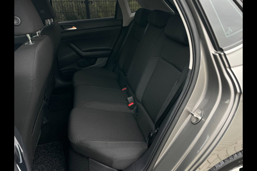Volkswagen Polo 1.0 TSI Comfortline Business NAVI | CarPlay | Dealer onderhouden