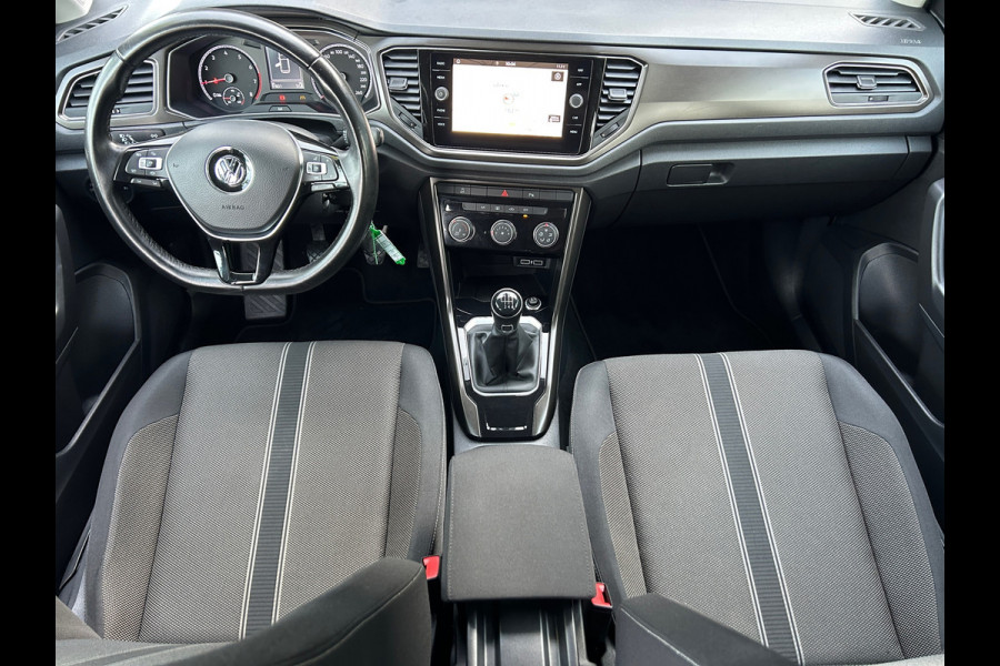 Volkswagen T-Roc 1.0 TSI Style Adap Cruise Apple Carplay NL-Auto Rijklaarprijs!