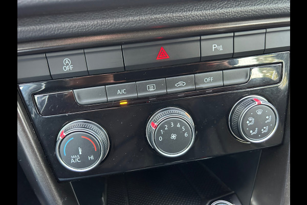 Volkswagen T-Roc 1.0 TSI Style Adap Cruise Apple Carplay NL-Auto Rijklaarprijs!