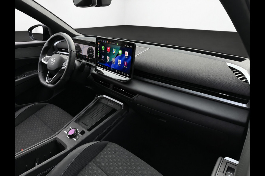 Volkswagen T-Roc 1.5 eTSI 150PK DSG R-LINE SPORT CAMERA/CARPLAY/IQ-LIGHT