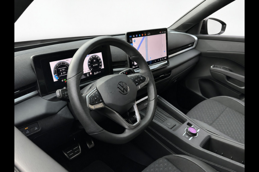 Volkswagen T-Roc 1.5 eTSI 150PK DSG R-LINE SPORT CAMERA/CARPLAY/IQ-LIGHT
