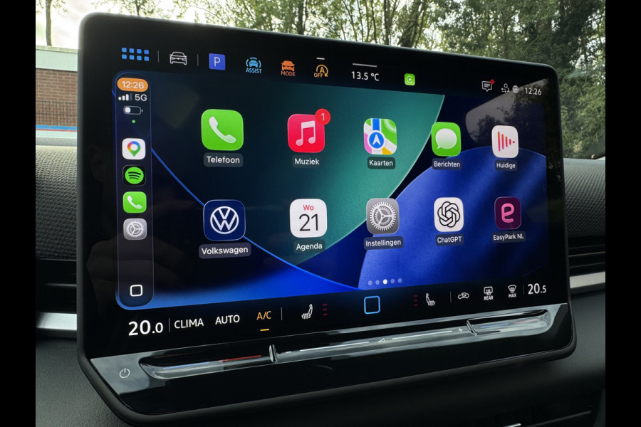 Volkswagen T-Roc 1.5 eTSI 150PK DSG R-LINE SPORT CAMERA/CARPLAY/IQ-LIGHT