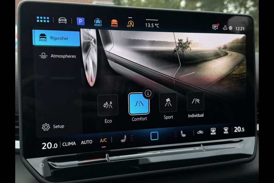Volkswagen T-Roc 1.5 eTSI 150PK DSG R-LINE SPORT CAMERA/CARPLAY/IQ-LIGHT