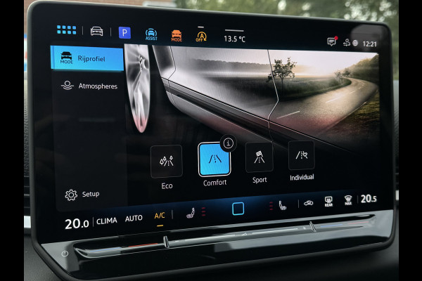 Volkswagen T-Roc 1.5 eTSI 150PK DSG R-LINE SPORT CAMERA/CARPLAY/IQ-LIGHT