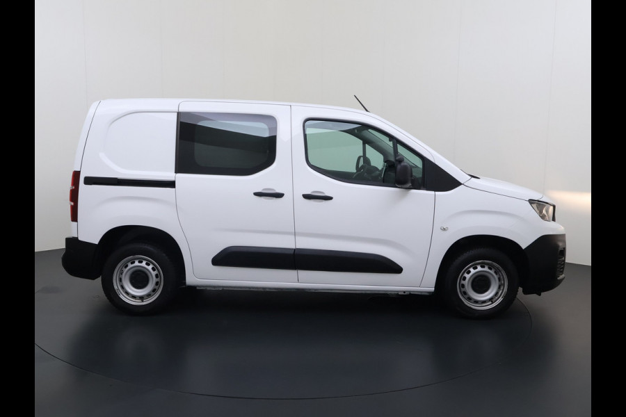 Peugeot Partner 1.2 PureTech BENZINE Premium Airco, Cruise Control, EX Lease