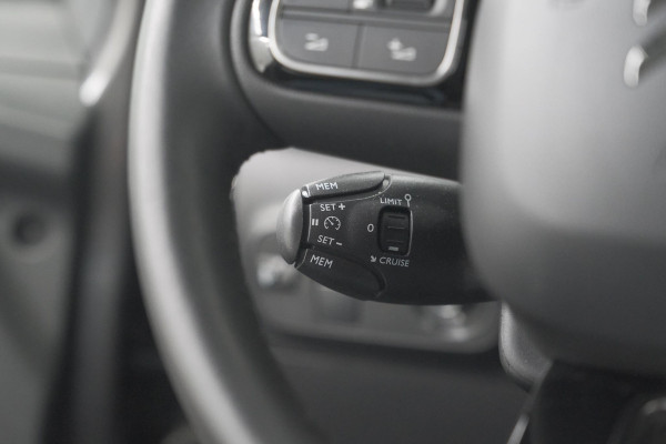 Citroën C3 PureTech 82 Max | Trekhaak | Keyless | Camera | Parkeersensoren | Navigatie | Stoelverwarming