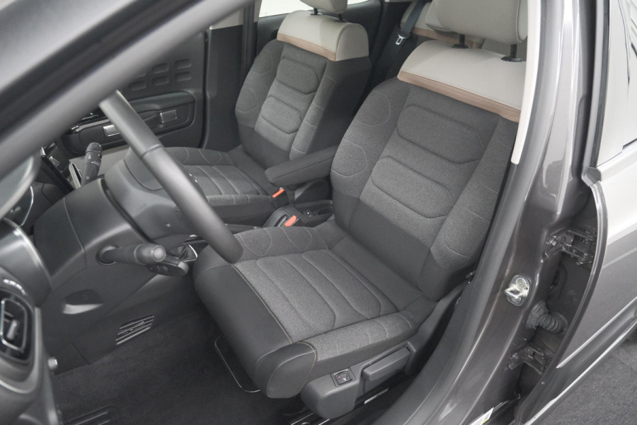 Citroën C3 PureTech 82 Max | Trekhaak | Keyless | Camera | Parkeersensoren | Navigatie | Stoelverwarming