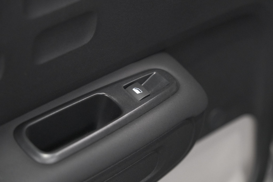 Citroën C3 PureTech 82 Max | Trekhaak | Keyless | Camera | Parkeersensoren | Navigatie | Stoelverwarming
