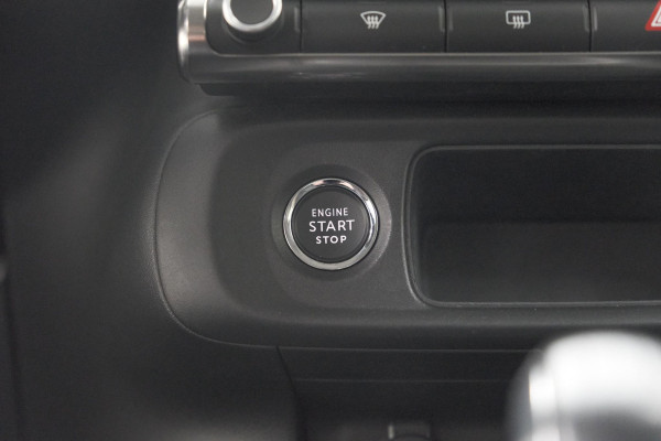 Citroën C3 PureTech 82 Max | Trekhaak | Keyless | Camera | Parkeersensoren | Navigatie | Stoelverwarming