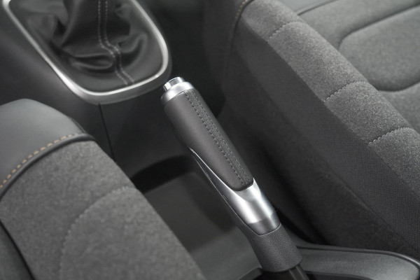 Citroën C3 PureTech 82 Max | Trekhaak | Keyless | Camera | Parkeersensoren | Navigatie | Stoelverwarming