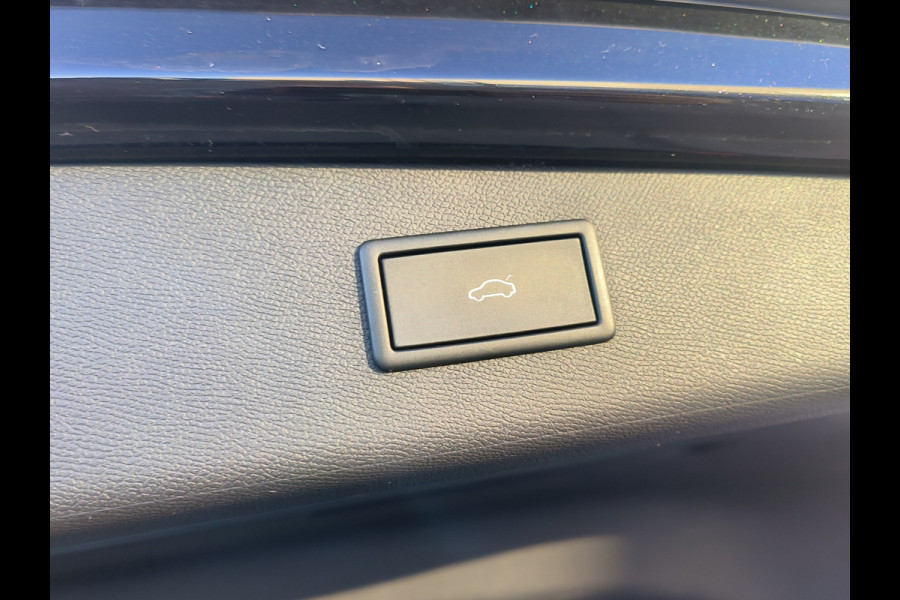 Seat Leon Sportstourer 1.0 eTSI Style Automaat uit 2024 Rijklaar + 12 maanden Bovag-garantie “Sinds 1970 | 5.000+ reviews | Score 9,5 | Service zoals ’t hoort” Henk Jongen Auto's in Helmond,  al 50 jaar service zoals 't hoort!