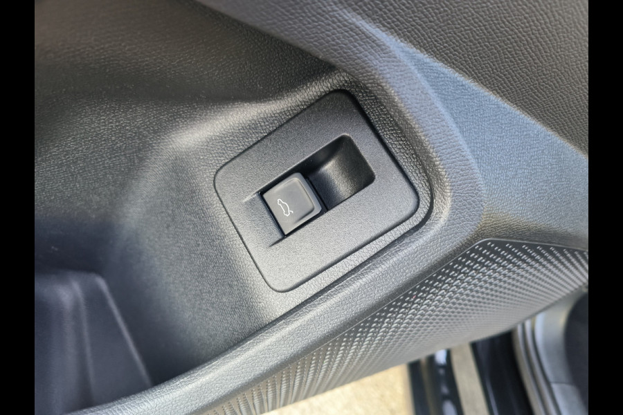 Seat Leon Sportstourer 1.0 eTSI Style Automaat uit 2024 Rijklaar + 12 maanden Bovag-garantie “Sinds 1970 | 5.000+ reviews | Score 9,5 | Service zoals ’t hoort” Henk Jongen Auto's in Helmond,  al 50 jaar service zoals 't hoort!