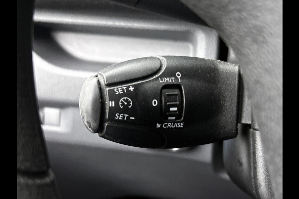 Toyota PROACE Electric Compact SOH 92% / 3Pers. / Pdc+Camera / Navigatie/ Airco / Cruise-ctr. / Apk 11-2027