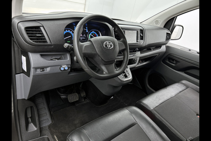 Toyota PROACE Electric Compact SOH 92% / 3Pers. / Pdc+Camera / Navigatie/ Airco / Cruise-ctr. / Apk 11-2027